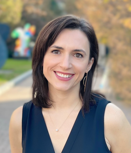 elira kuka headshot